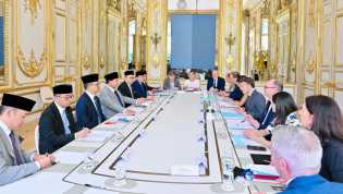 Presiden Prabowo dan Presiden Macron Bahas Kerja Sama Pertahanan hingga IEU-CEPA di Istana Élysée