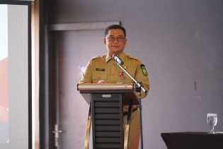 Sekdaprov Riau Buka Konsultasi Publik RIP-KH: Perkuat Komitmen Pembangunan Rendah Karbon