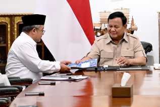 Panggil Mendikdasmen, Presiden Prabowo Instruksikan Percepatan Revitalisasi Sekolah dan Pembangunan Sekolah Nasional Terintegrasi