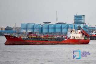 Neraca Perdagangan Riau Surplus US$1,22 Miliar pada Januari 2026