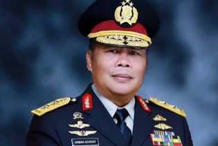 Irjen Arman Achdiat Jabat Kapolda Riau, Irjen Herry Heryawan Jadi Kabaharkam