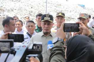 Lapor Sampah di Pekanbaru Dapat Voucher Belanja