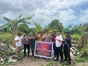 Polsek Kateman Gelar Patroli dan Sosialisasi Larangan Karhutla di Desa Air Tawar