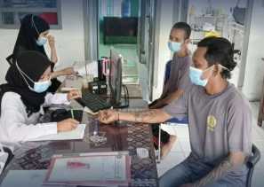 Terus Penuhi Hak Sehat Warga Binaan, Klinik Pratama Lapas Tembilahan Sigap Berikan Pelayanan