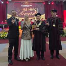 Karmila Sari Terima Penghargaan Alumni di Peringatan Dies Natalis ke-67 Untar