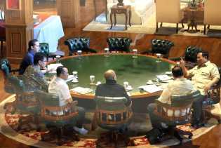 Presiden Prabowo Subianto memanggil sejumlah menteri terkait bidang ekonomi