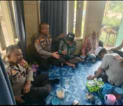 Kapolsek Pulau Burung Laksanakan Sambang Kamtibmas, Selesaikan Masalah Warga Secara Langsung