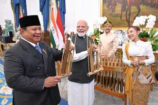 Oleh-Oleh Diplomasi dari Presiden Prabowo, Angklung Warnai Kehangatan Pertemuan dengan PM Narendra Modi