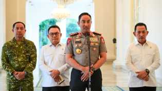 Kapolri Naikkan Penyidikan 98 Kasus Korporasi Karhutla Diduga Libatkan Asing
