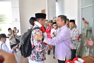 Tuntaskan Tugas di Istana Merdeka, Dua Paskibraka Nasional Pulang ke Riau