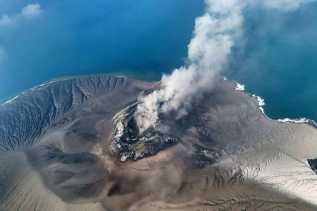 Presiden Imbau Masyarakat Tetap Tenang dan Waspada Hadapi Aktivitas Gunung Anak Krakatau