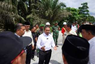 Jalan Selensen-Kota Baru-Bagan Jaya Diperbaiki, Gubri Abdul Wahid: Awal Desember Target Selesai
