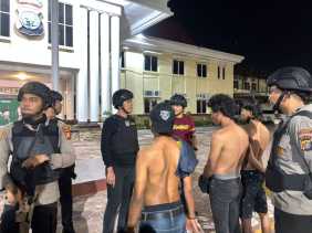 Preman Pungli Sopir Truk di Dumai Diciduk Tim Raga, Sejumlah Duit Disita