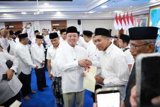 Serahkan 243 Sertipikat Tanah Wakaf di Jawa Tengah, Menteri Nusron: Bagian dari Program Prioritas Nasional Selesaikan Kepastian Hukum Aset Umat