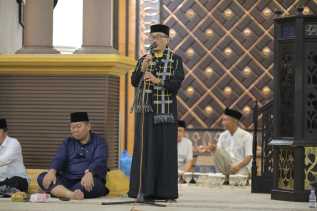 Al Ustadz Dr.H.Tuah Sirat, M.Hi Isi Tausiyah Nuzulul Qur'an di Asahan