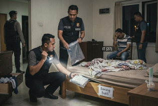 Pengedar Sabu di Bengkalis Diciduk Polisi Saat Bersembunyi di Rumah