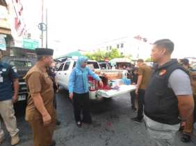 Tekan Inflasi, Pemprov Riau Distribusikan Satu Ton Cabai Merah di Lima Pasar Pekanbaru