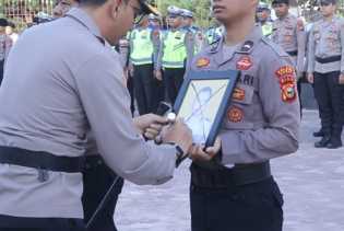 Tak Masuk Kerja dan Terlibat Narkoba, 2 Polisi Dumai Dipecat