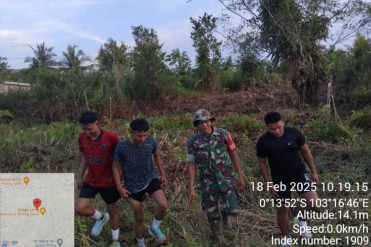 Babinsa Koramil 12/Btk Sosialisasikan Pencegahan Kebakaran Lahan di Kelurahan Sungai Piring