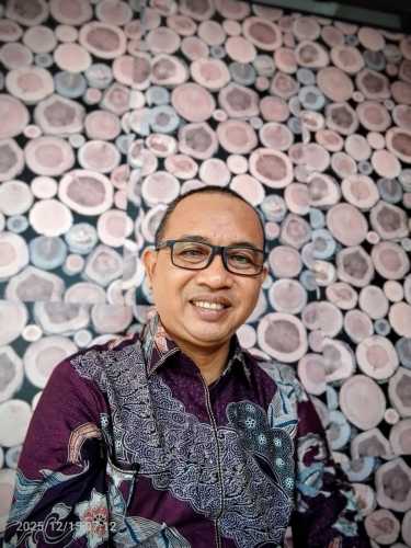 Ilusi Kendali atas Alam: Membaca Ulang Kebijakan Hukum Lingkungan