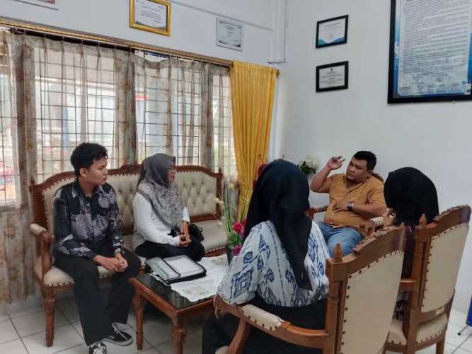 Pantau Perkembangan Siswa, SMKN 1 Tembilahan Kunjungi Pelindo Regional 1 Tembilahan