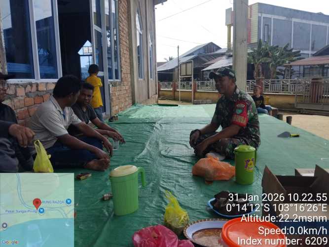 Babinsa Sungai Piring Laksanakan Dialog dan Penyuluhan Terpadu Pencegahan Karhutla