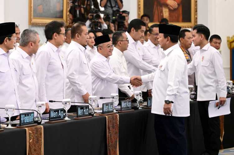 Presiden Prabowo Terima Laporan Mendikdasmen Terkait Penanganan Dampak Banjir di Sumatra pada Sektor Pendidikan