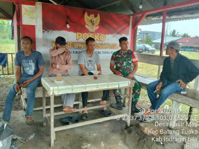 Babinsa Pasir Mas Galakkan Pembinaan Nilai Pancasila Melalui Komsos Kampung Pancasila