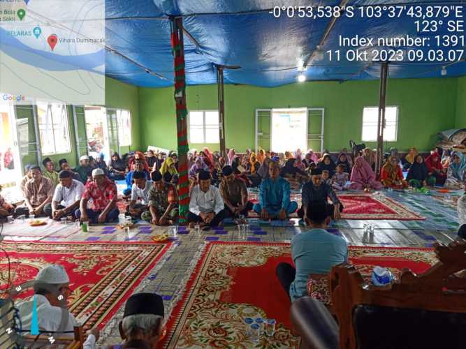 Serma H.Situmorang Dengarkan Ceramah Maulid Nabi Saw