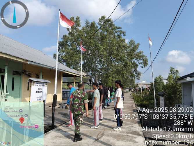 Babinsa Serma H. Situmorang Dampingi Pembentukan Pasukan Paskibraka di Desa Belaras