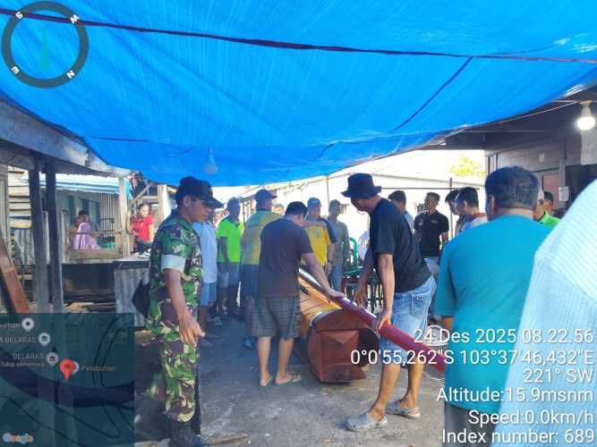 Kepedulian Babinsa Belaras dalam Takziah, Merawat Harmoni di Tengah Keberagaman