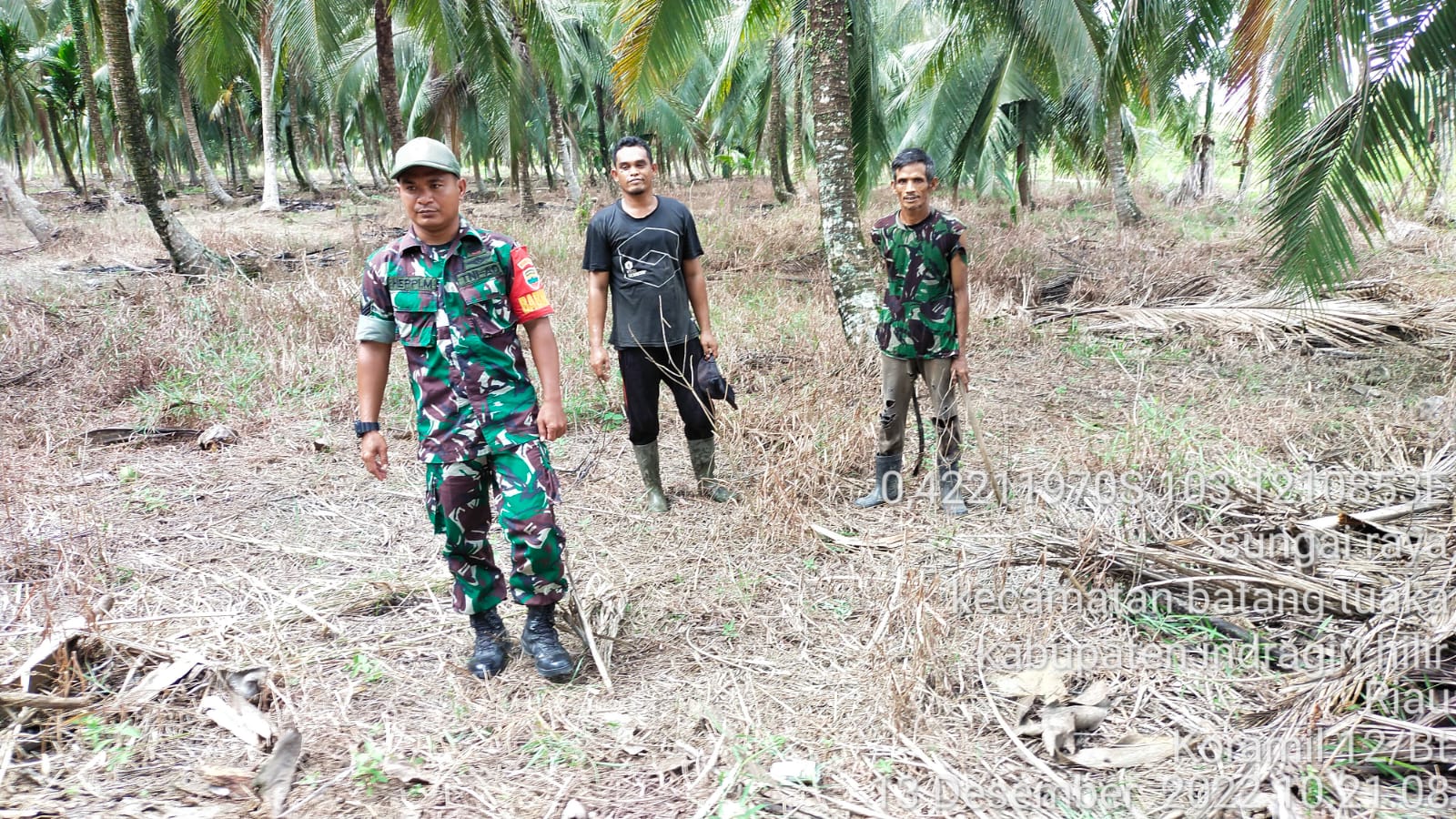 Serka Hepi Martison Lakukan Sosialisasi di Lahan Petani