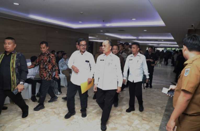 Bersama Menteri Pertanian RI “Bupati Herman ikuti Rakornas Mitigasi kekeringan Lahan Pertanian”