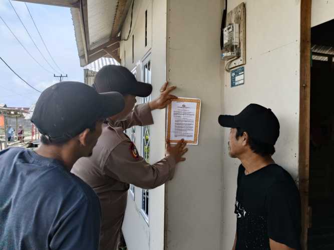 Polsek Kuindra Sosialisasikan Larangan Pembakaran Lahan kepada Warga