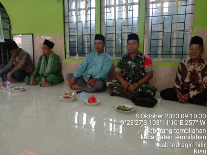 Sertu M.Yassin Komsos Hadiri Maulid Nabi Bersama Warga