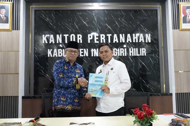 Serah Terima Jabatan Kepala Kantor Pertanahan Kabupaten Indragiri Hilir Berlangsung Khidmat