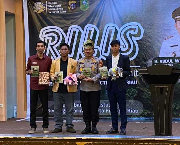 Green Leadership: Mahasiswa dan Polisi Bersatu Selamatkan Lingkungan