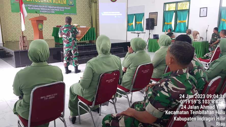 Anggota Koramil 01/Tembilahan Terima penyuluhan Hukum Bersama Kodim