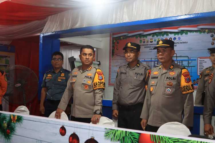 Kapolres Indragiri Hilir Laksanakan Pengecekan Pos Pengamanan dan Pelayanan Natal 2025 dan Tahun Baru 2026
