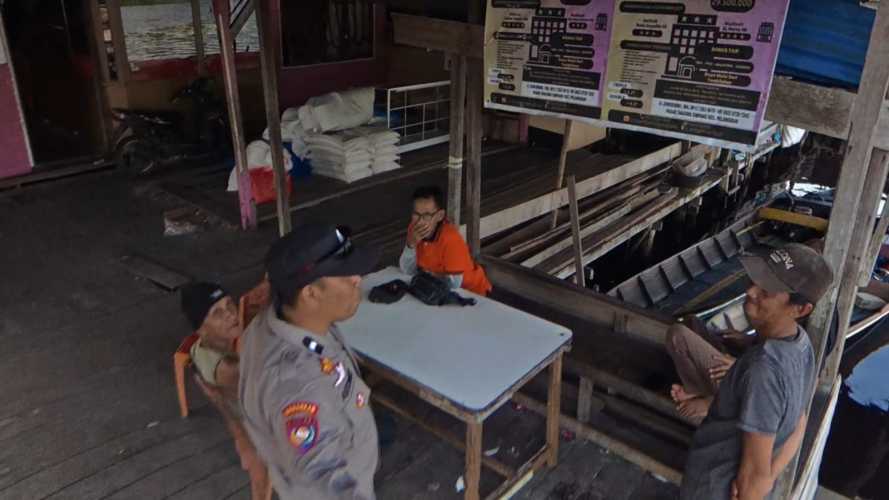 Bhabinkamtibmas Polsek Pelangiran Tingkatkan Kewaspadaan Warga Melalui DDS di Tanjung Simpang