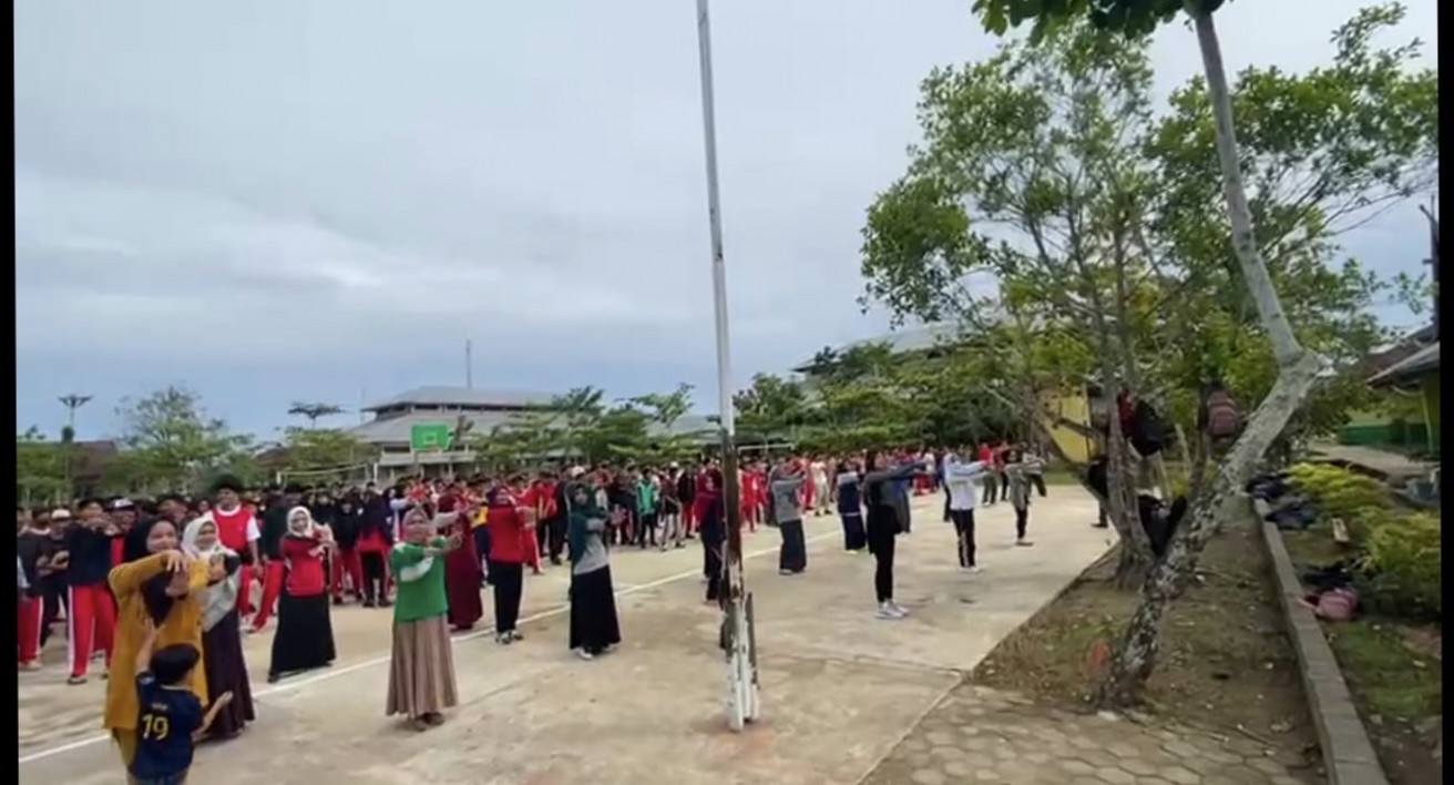 Meriahkan Suasana HUT Ke -22, SMKN 2 Tembilahan Menggelar Berbagai Perlombaan