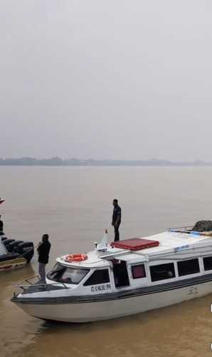 Pelindo Tembilahan Melepas Keberangkatan Speed Boat Reni Fadillaj 07 Untuk Lintasan Antar Propinsi