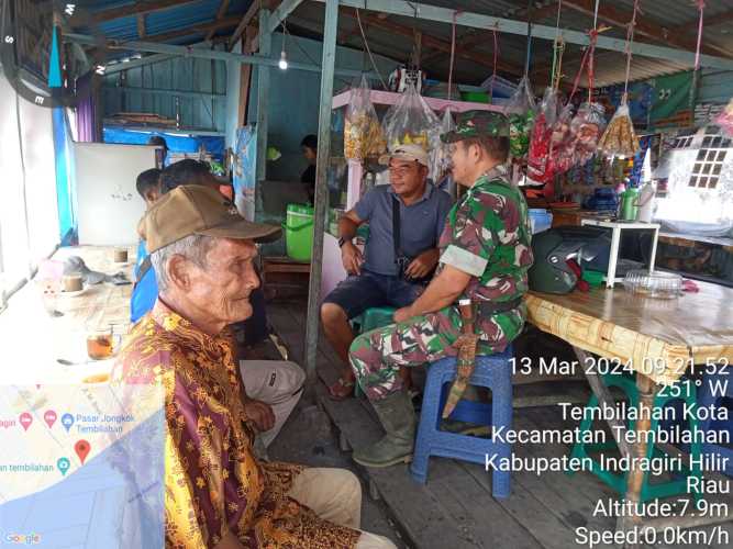 Guna Memelihara Kesucian Ramadhan, Babinsa Larang Pedagang Makanan Berjualan di Siang