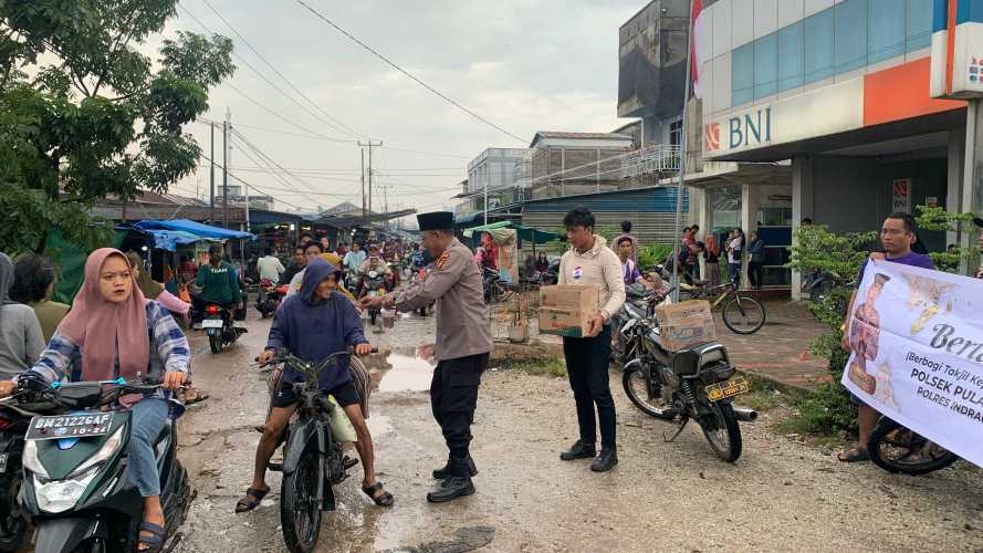 Polsek Pulau Burung Gelar Kegiatan Berbagi Takjil di Bulan Ramadhan 1446 H