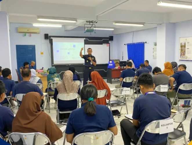 Bea Cukai Tembilahan Beri Pembekalan AEO kepada PT Pulau Sambu Kuala Enok