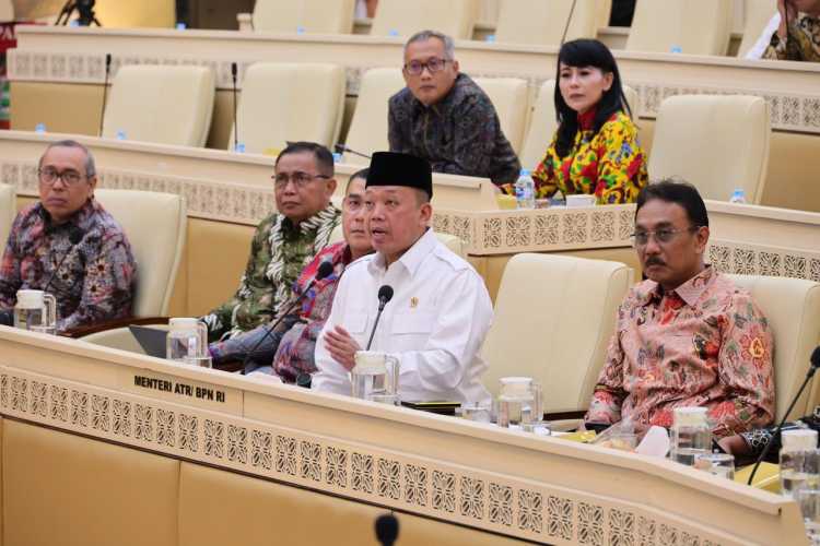Raker Bersama Komisi II DPR RI, Menteri Nusron Paparkan Capaian Kinerja dan Anggaran Kementerian ATR/BPN Tahun 2026