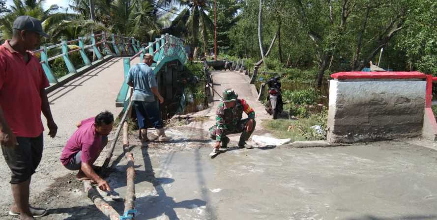 Serda Siswanto Gencar Lakukan Semenisasi Jalan Desa