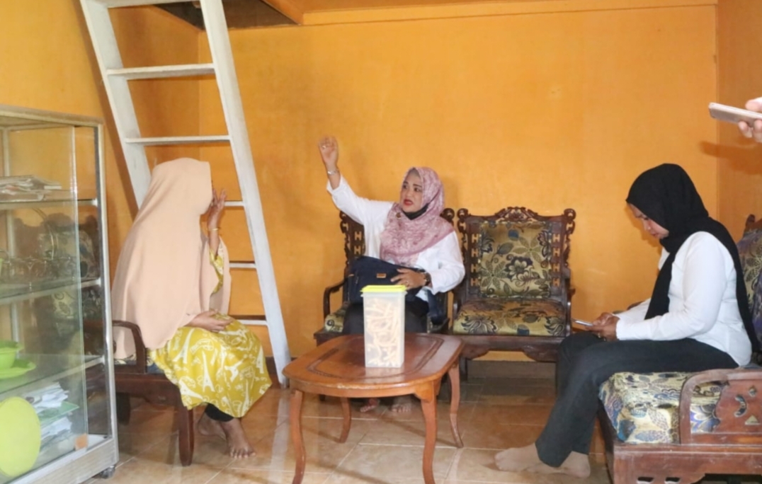 Galeri Diskopukm Inhi Lakukan Pembinaan Kepada UKM Amplang udang