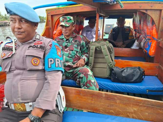 Kapolsek Pelangiran dan Jajaran Tingkatkan Patroli Jelang Hari Pencoblosan Pilkada.