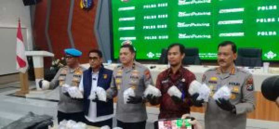 Polda Riau Ungkap Peredaran Narkotika Terbesar, Sita Heroin Senilai Rp68 Miliar